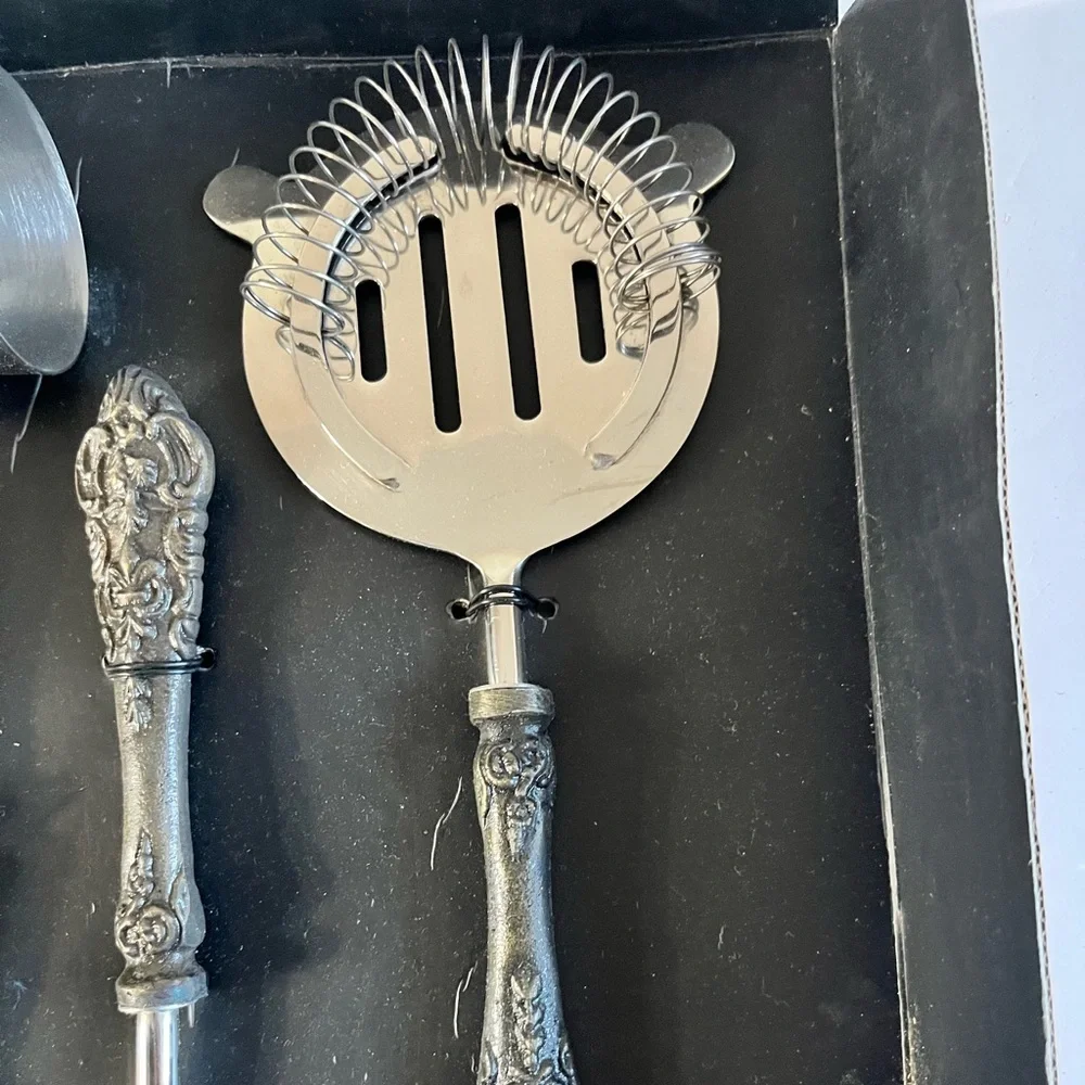 Cynthia Rowley 3-Piece Bar Tool Set - Jigger, Bottle Opener & Cocktail Strainer - Picture 6 of 9